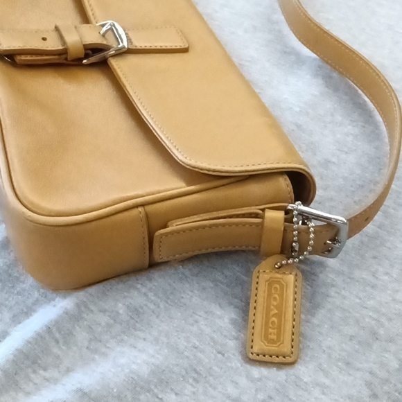 Handbag - Picture 4 of 4